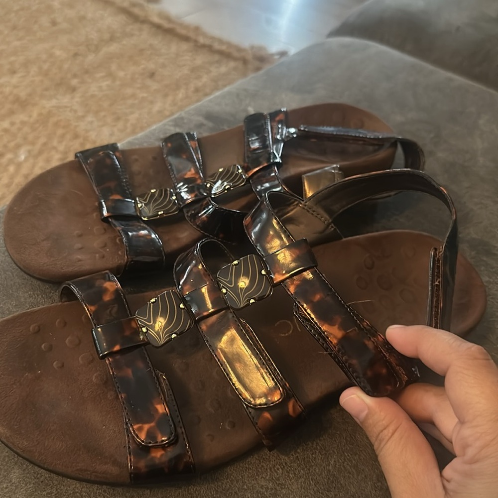 Vionic Amber Sandals - image 3